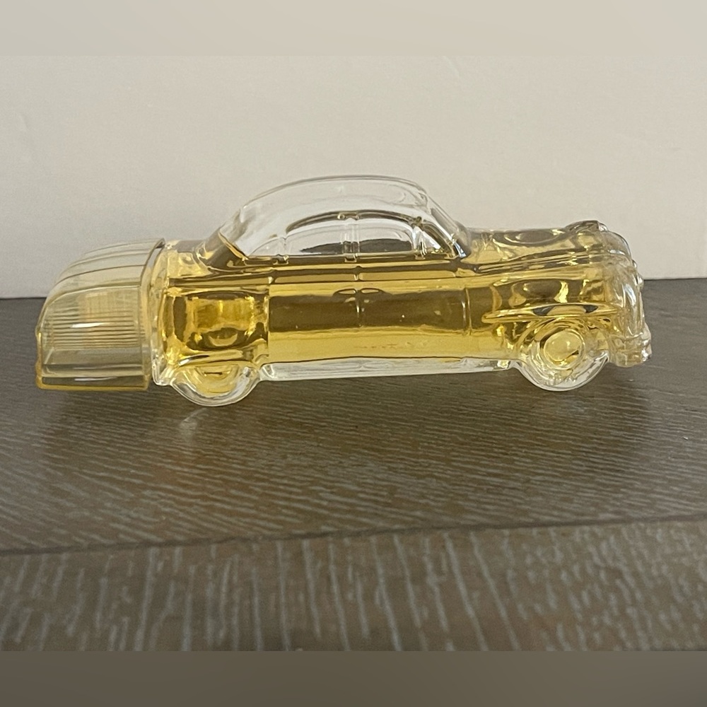 AVON 1949 LINCOLN COSMOPOLITAN DECANTER WITH MESMERIZE FOR MEN AFTER SHAVE - Picture 6 of 9
